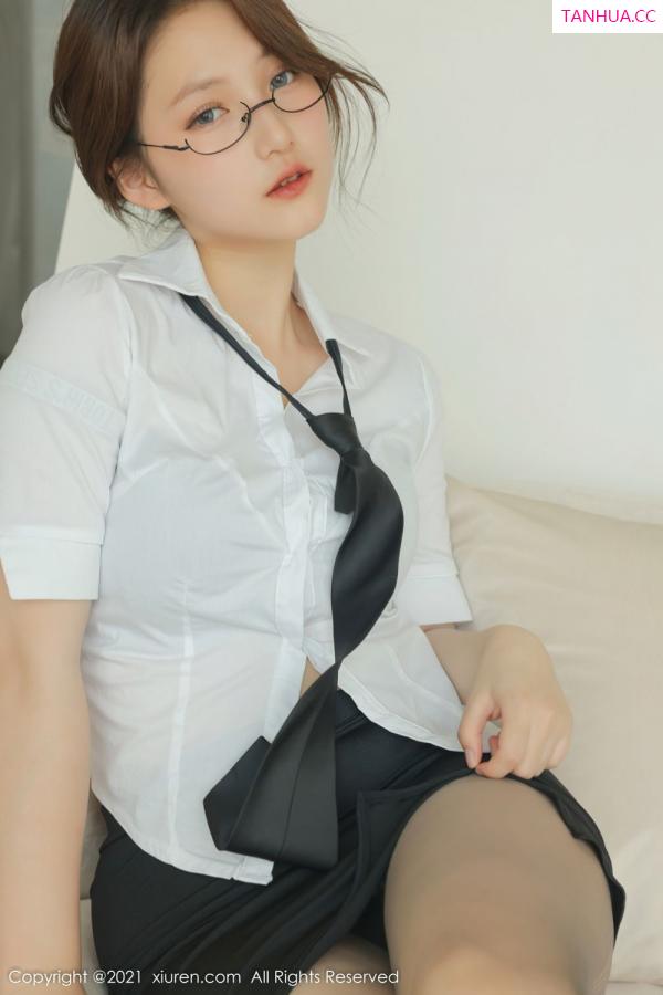 兔妹妹  [XiuRen]高清写真图 2021.12.08 No.4311 兔妹妹第17张图片